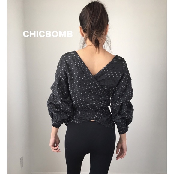 LAST 1 Sexy wrap top- Black white dot - Picture 8 of 8